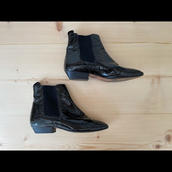 Bruno Magli patent leather boots - Picture 2 of 4